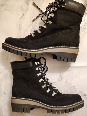 Women's Black Suede Lace-Up Lug Boots with Contrast Trim